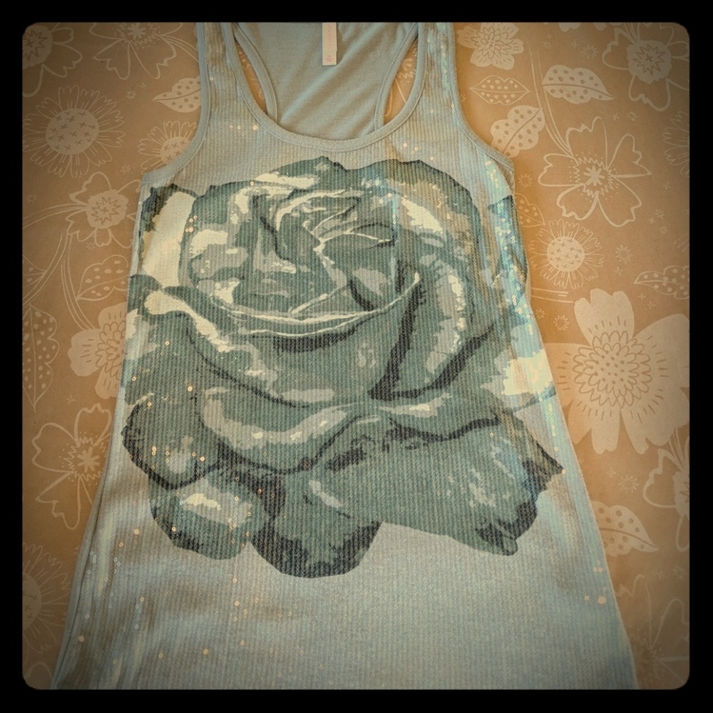 XS Xhilaration Sequin tank with rose design.